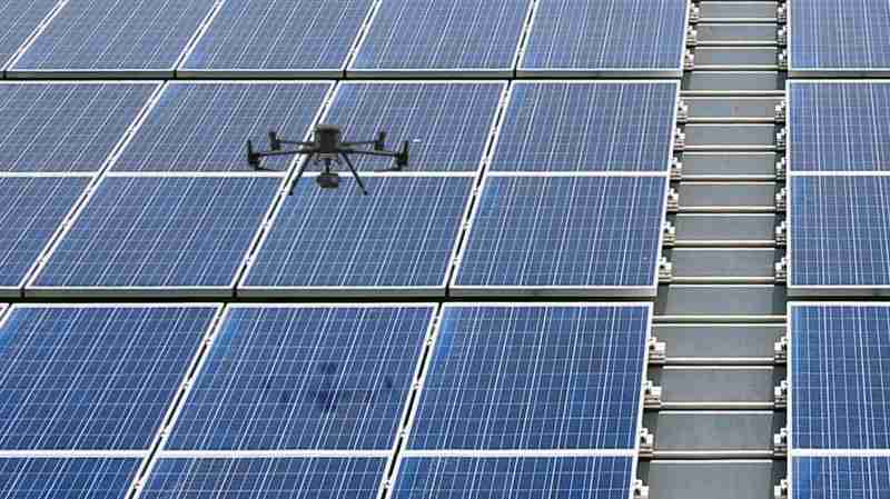 CG电子以无人机搭配IR Sensor热显像技术进行全方面模块健检，，，，有效降低人力成本并提升发电量